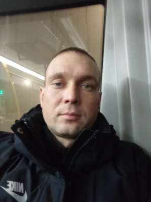 Коля, 33 года, хочет пообщаться