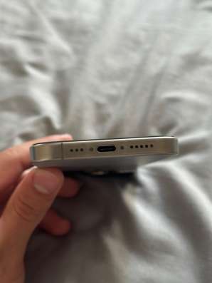 iPhone 15 Pro 256 GB в Октябрьском фото 4