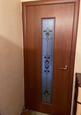 Срочно продаю ; диван, двери межкомнатные в Москве