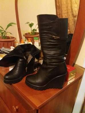 Продам классные сапоги