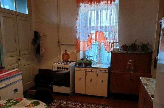 Продам двухкомнатную квартиру в Краснодар.Жилая площадь 44  кв.м.Этаж 1.Дом кирпичный.
