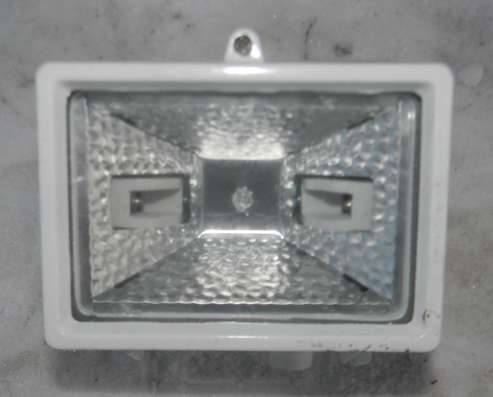 Прожектор галогеновый