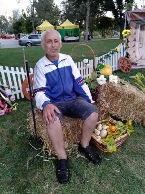 Олег, 56 лет, хочет познакомиться