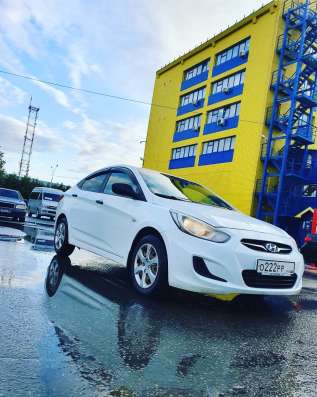 Компания сдает в аренду автомобили
