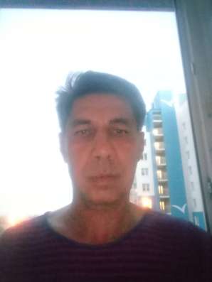 Олег, 45 лет, хочет пообщаться