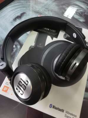 Наушники JBL E40BT в Москве фото 4