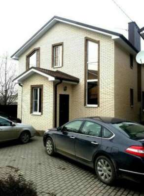 Продам дом в Ростов-на-Дону.Жилая площадь 140  кв.м.