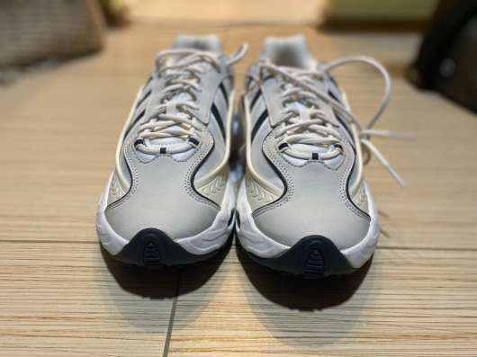 Кроссовки Adidas Oznova