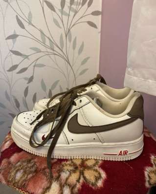 Кроссовки Nike