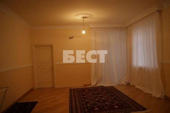 Продам четырехкомнатную квартиру в Москве. Жилая площадь 120 кв.м. Этаж 4. Дом монолитный. в Москве фото 12