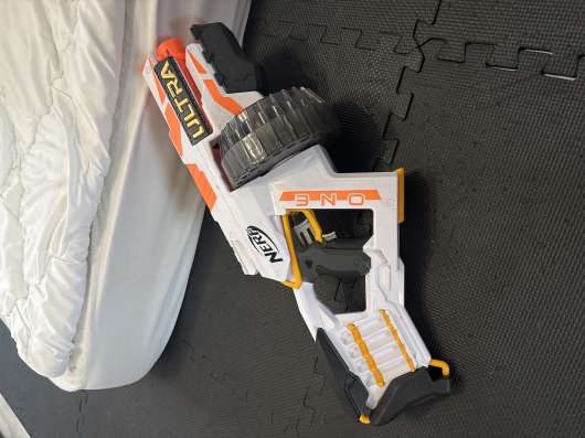 Игрушечный пистолет Nerf ULTRA