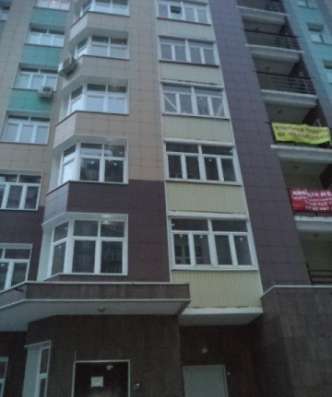 Продам однокомнатную квартиру в Раменское. Жилая площадь 42 кв.м. Этаж 13. Есть балкон.