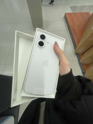 iPhone 16
