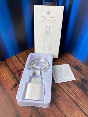Зарядка на IPhone 20w в Пскове фото 6