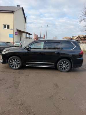 Lexus LX 570 фото 4