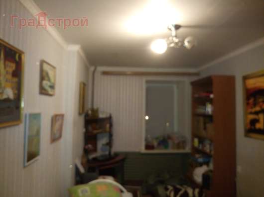 Продам четырехкомнатную квартиру в Вологда.Жилая площадь 82,50  кв.м.Этаж 2.Есть Балкон. в Вологде