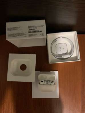 Наушники AirPods Pro с шумкой