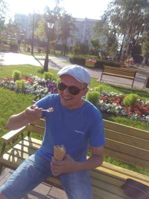 Женя, 33 года, хочет пообщаться в Москве