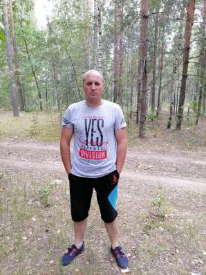Alex, 35 лет, хочет пообщаться