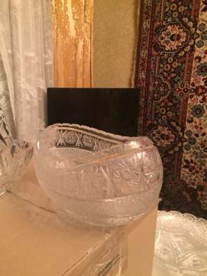 Хрустальная конфетница