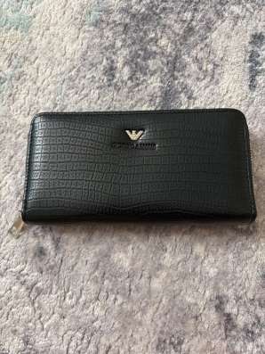 Продаю кошелек Giorgio Armani