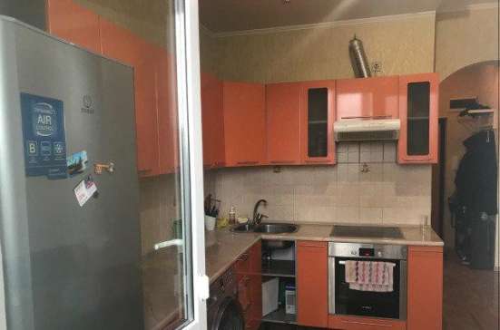 Продам однокомнатную квартиру в Краснодар.Жилая площадь 38  кв.м.Этаж 5.Дом монолитный.