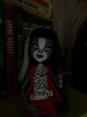 Продам куклу Monster High ,Пурсефона(базовая),2500руб. в Кушве