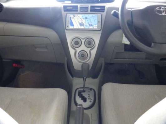 Toyota Belta в Владивостоке фото 4