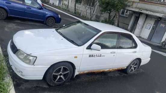 Продаю Nissan