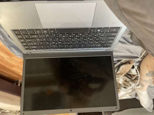 Ноутбук azerty