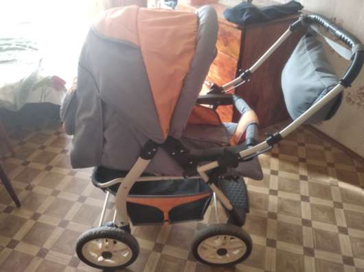 Продам детскую коляску