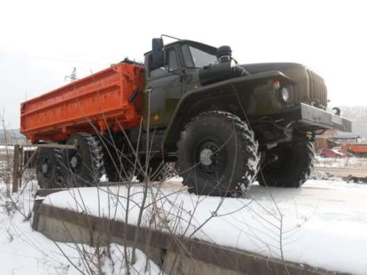Урал 5557 Сельхозник (самосвал)
