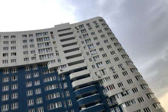 Продам однокомнатную квартиру в Краснодар.Жилая площадь 66  кв.м.Этаж 10.Дом монолитный. в Краснодаре