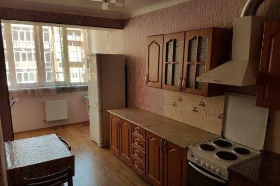 Продам однокомнатную квартиру в Краснодар.Жилая площадь 39  кв.м.Этаж 4.Дом кирпичный.