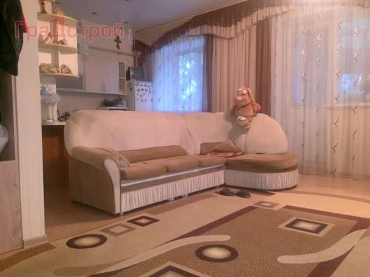 Продам двухкомнатную квартиру в Вологда.Жилая площадь 58  кв.м.Этаж 2.Есть Балкон.