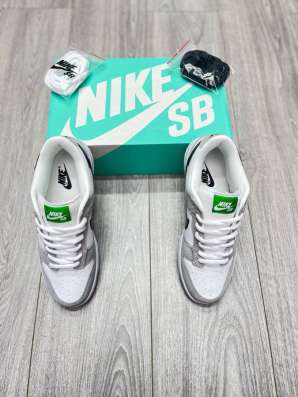 Nike dank low в Москве