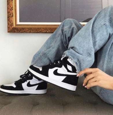 Nike& air Jordan