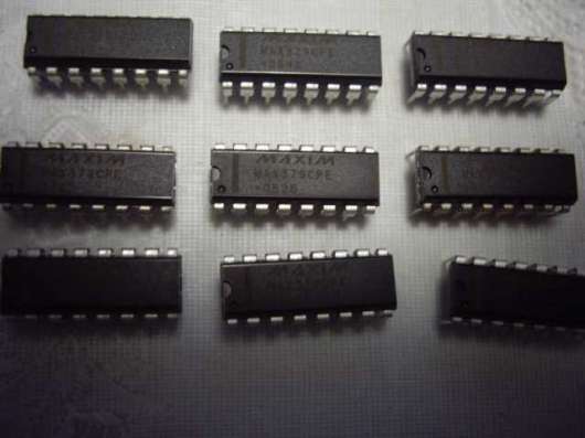Микросхема MAX379CPE MAXIM в Челябинске фото 7