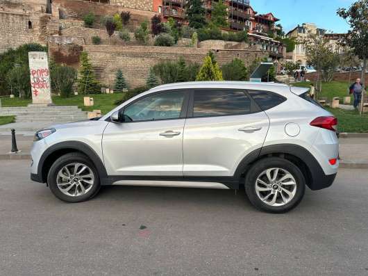 Hyundai Tucson в отличном состоянии фото 5