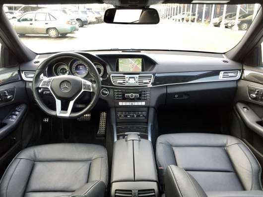 Mercedes-Benz E-Класс 300 в Москве фото 4