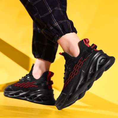 SNEAKERS VENOM