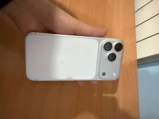 iPhone 17 pro max в Красноярске фото 7