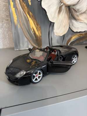 Porsche Carrera GT — коллекционная модель 1:18 в Кудрово фото 5