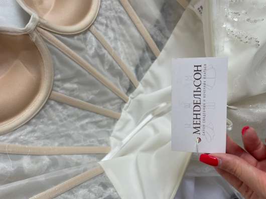 Свадебное платье 42-44 в Новосибирске