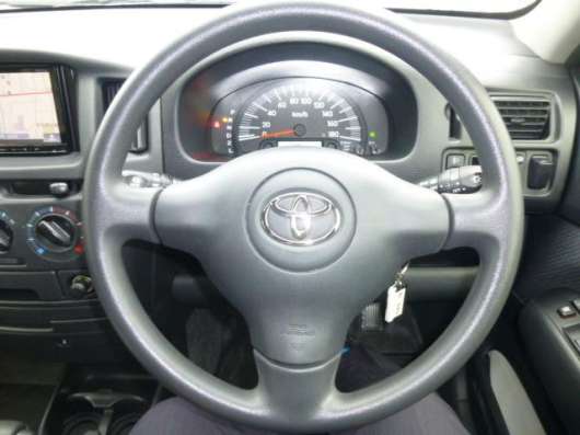 Toyota Succeed, 2014 год в Владивостоке фото 8