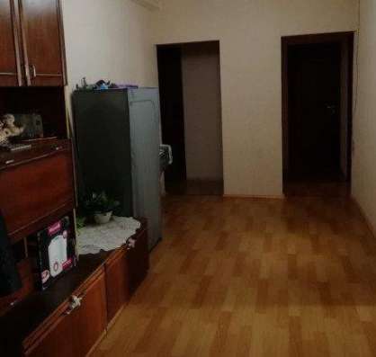 Продам трехкомнатную квартиру в Краснодар.Жилая площадь 102  кв.м.Этаж 2.Дом панельный.