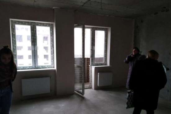 Продам однокомнатную квартиру в Краснодар.Жилая площадь 38  кв.м.Этаж 10.Дом кирпичный.