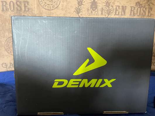 Бутсы DEMIX
