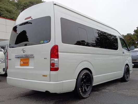 Toyota HiAce в Владивостоке фото 7