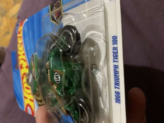 Машина HotWheels в Москве
